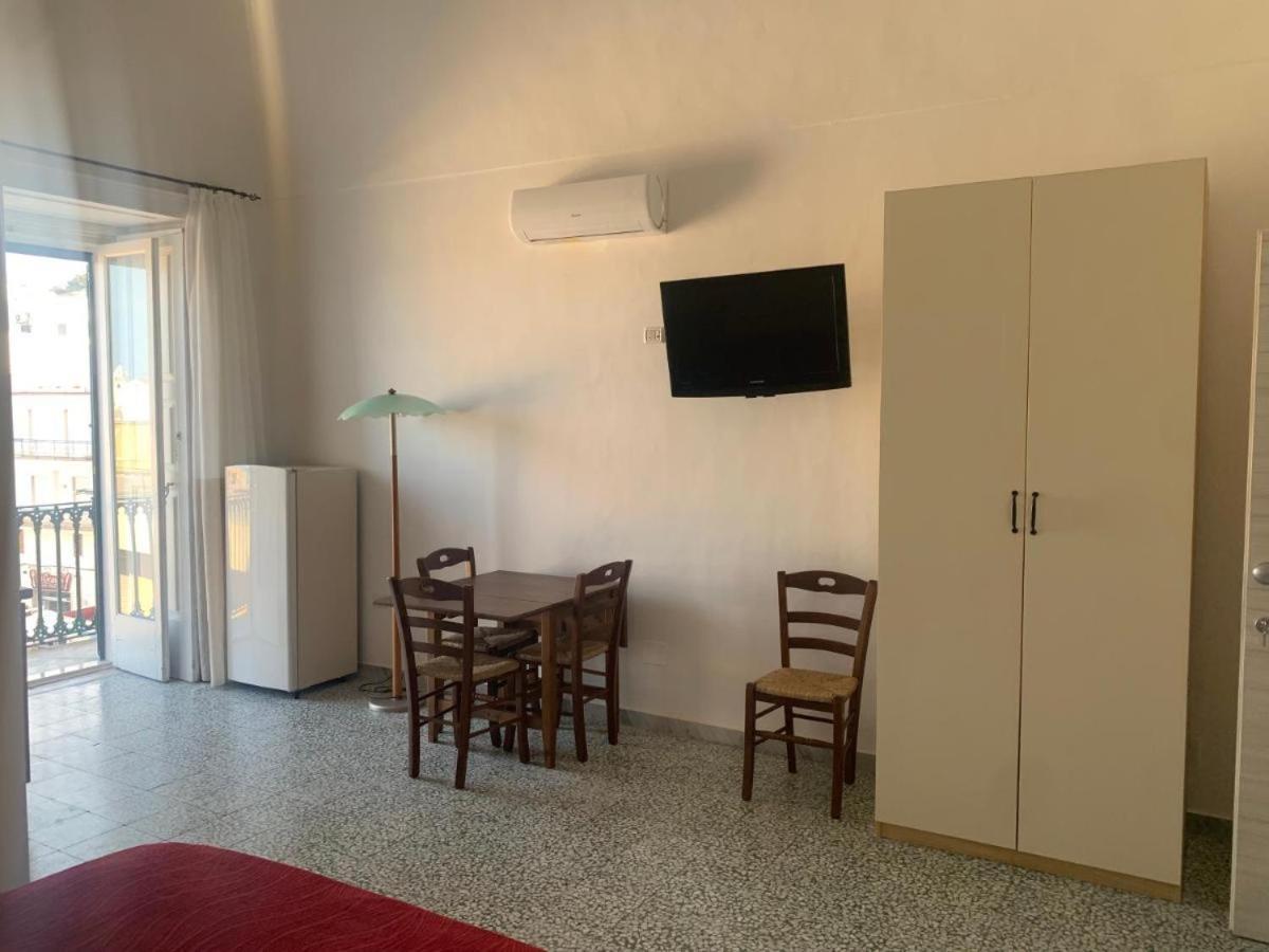 Colombo Apartment E Room Vieste Exterior photo